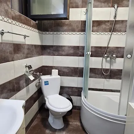 Holiday Mamaia Nord La 2 Minute De Plaja Cu Private Parking